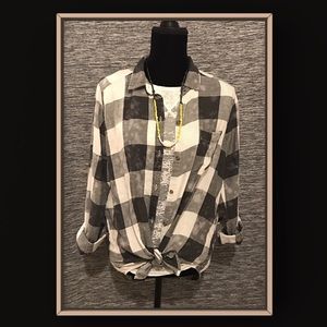 Women’s Long Sleeve Hollister Burton Down Top